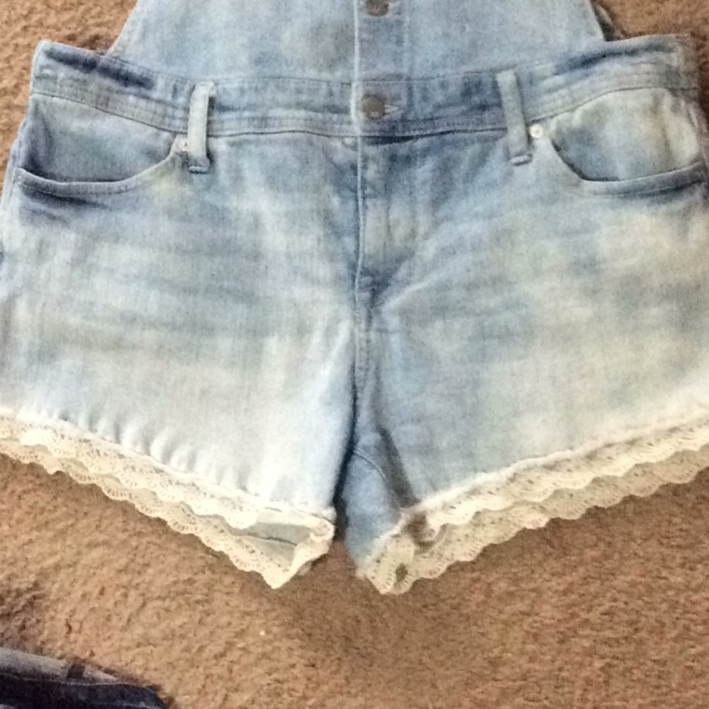 MOSSIMOS SHORT OVERALLS!⭐️ - Picture 4 of 9